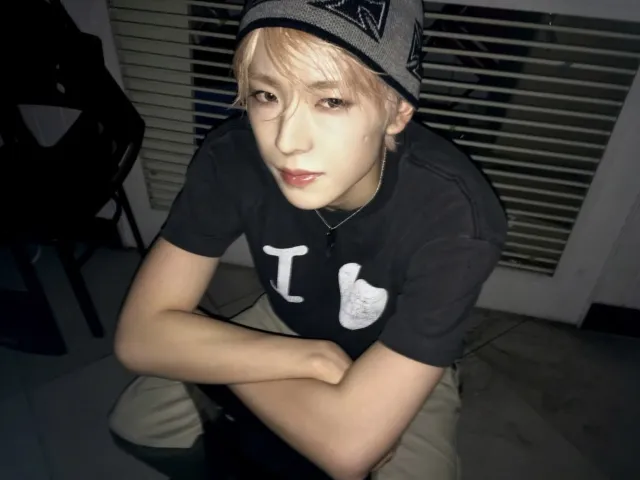 스켈리웩 아이러브 크롭 티셔츠